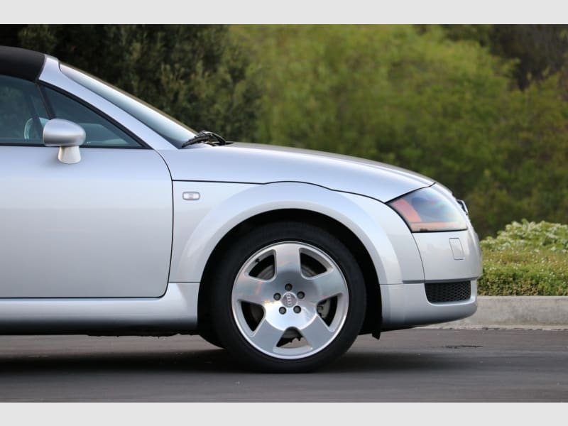 Audi TT 2001 price $32,000