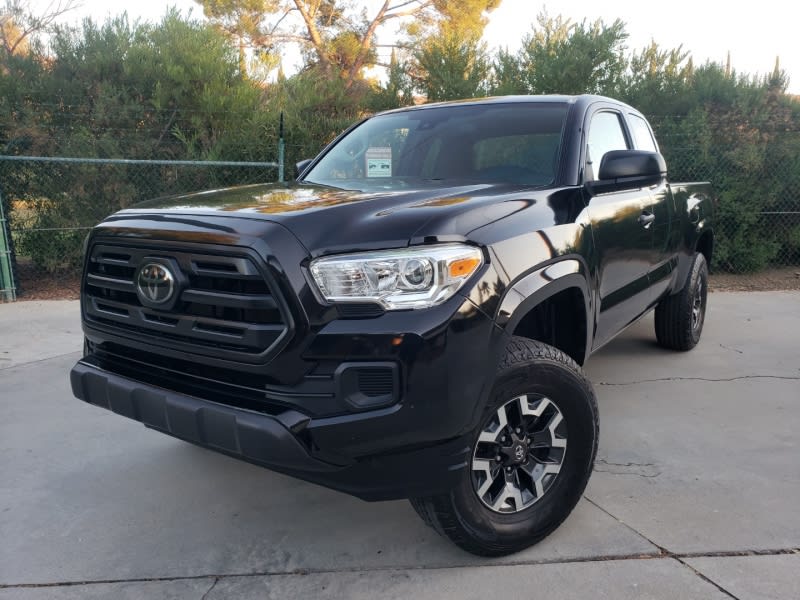 Toyota Tacoma 2018 price $23,800