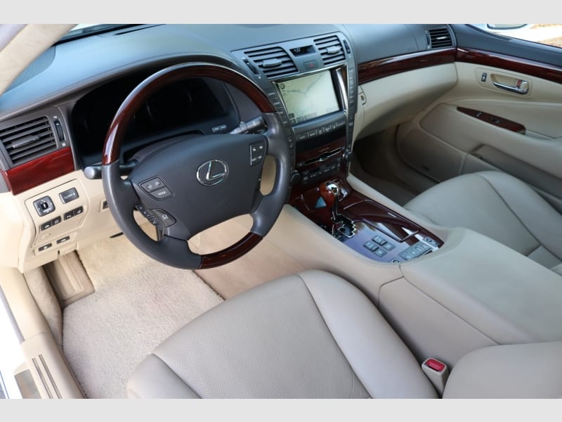 Lexus LS 600h L 2008 price $0