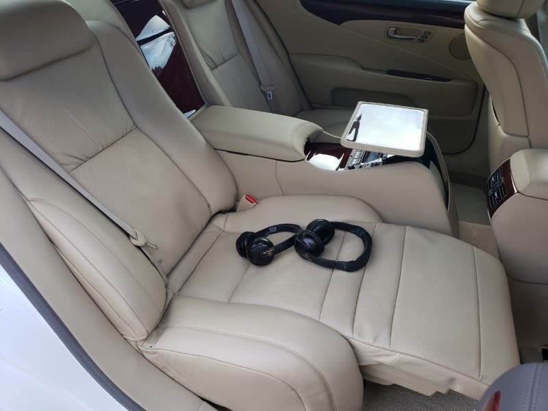 Lexus LS 600h L 2008 price $0