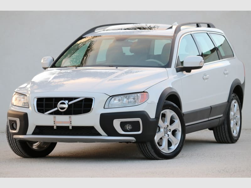 Volvo XC70 2011 price $0