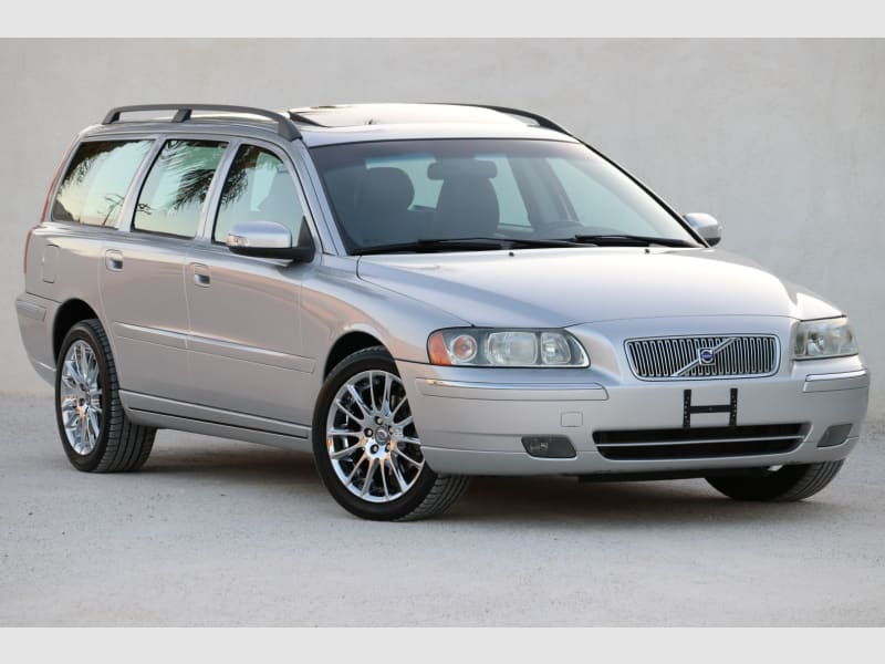 Volvo V70 2007 price $0