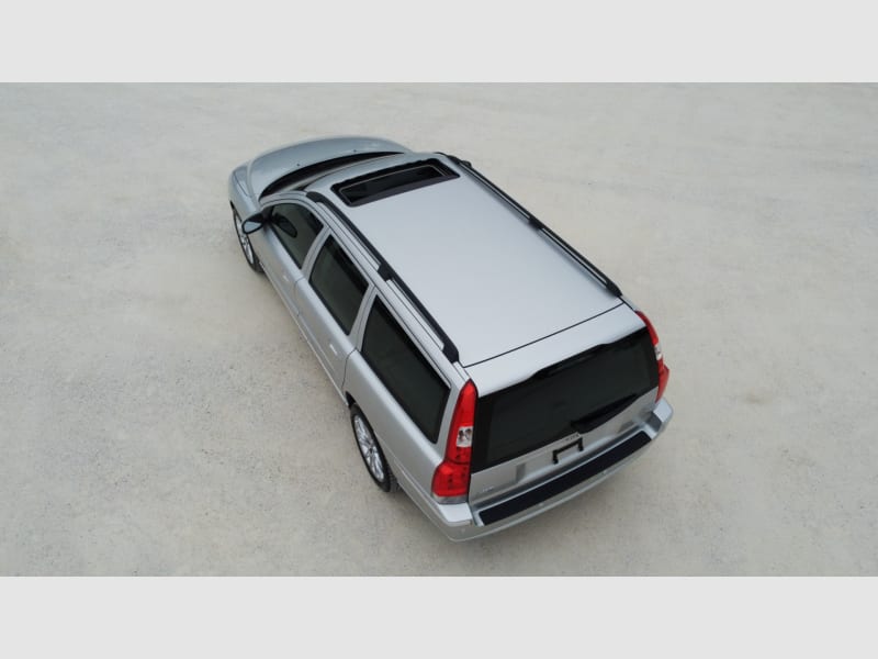 Volvo V70 2007 price $0