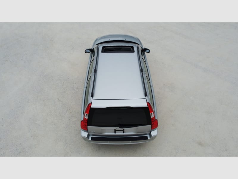 Volvo V70 2007 price $0