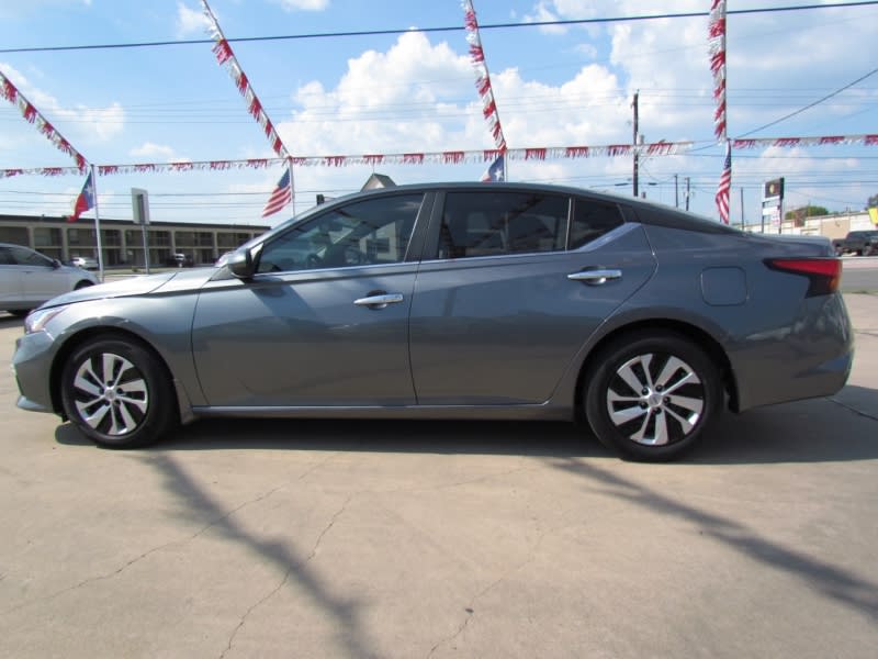 NISSAN ALTIMA 2020 price Call for Pricing.