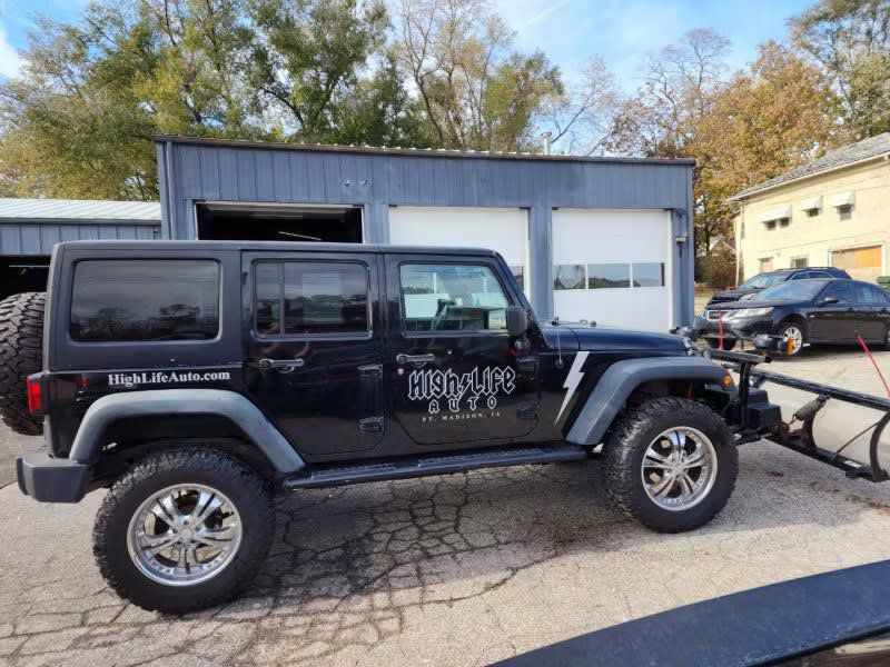 Jeep Wrangler Unlimited 2011 price $20,000