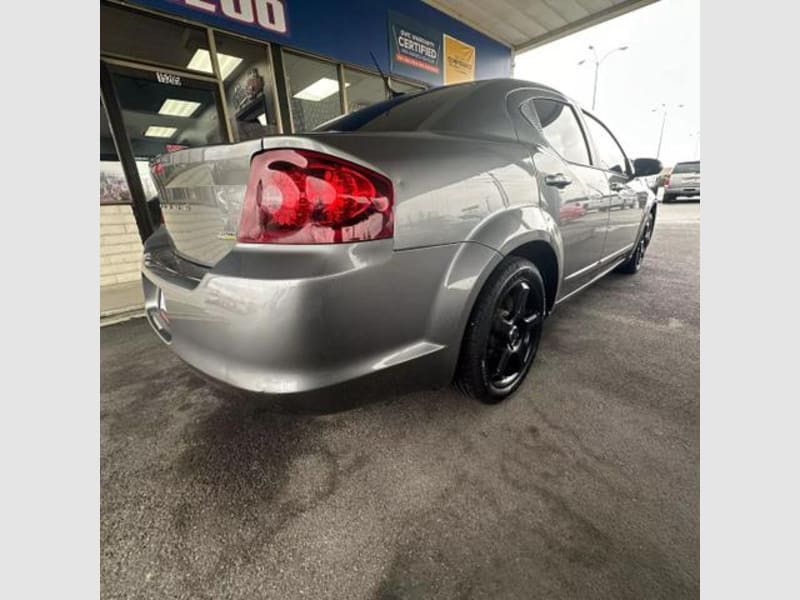 Dodge Avenger 2013 price $9,995