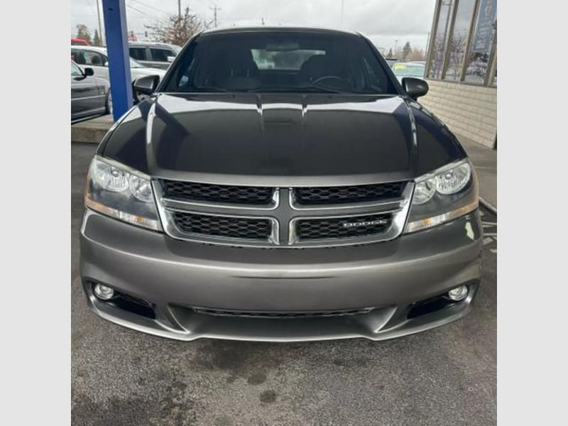 Dodge Avenger 2013 price $9,995