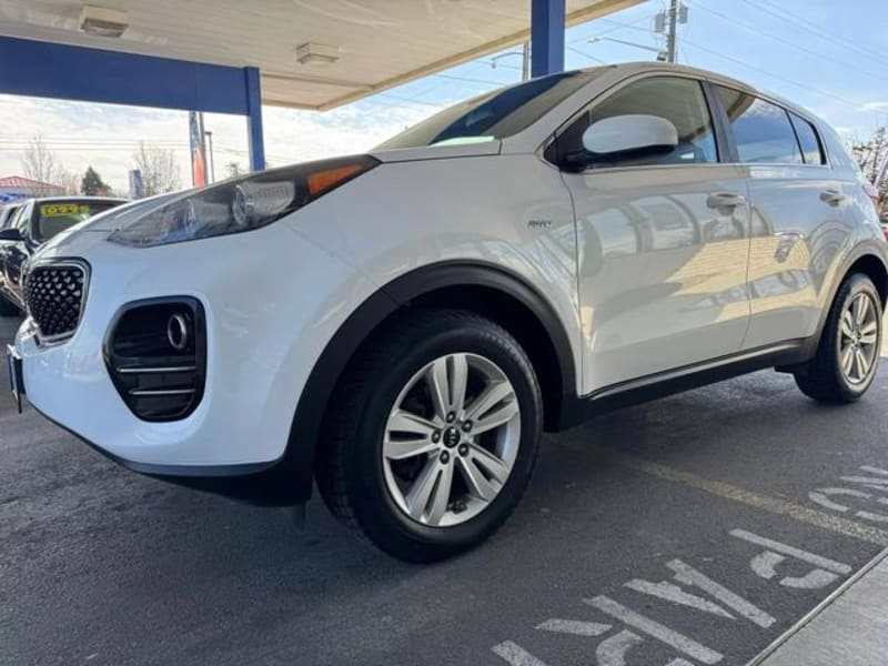 Kia Sportage 2017 price $12,995