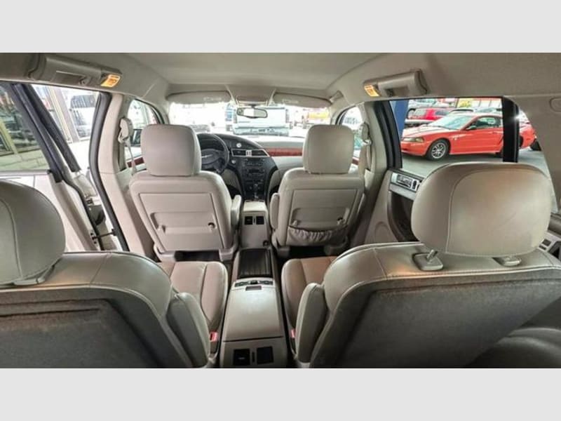 Chrysler Pacifica 2006 price $5,995