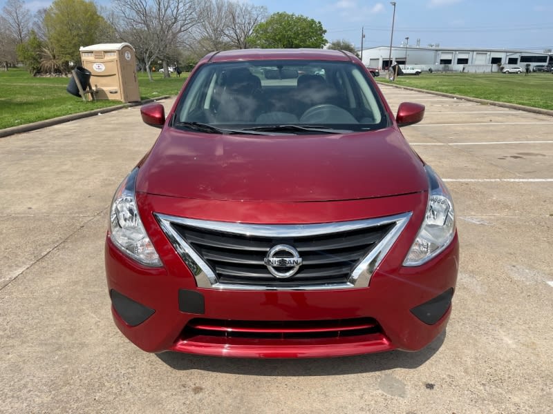 Nissan Versa Sedan 2018 price $9,900