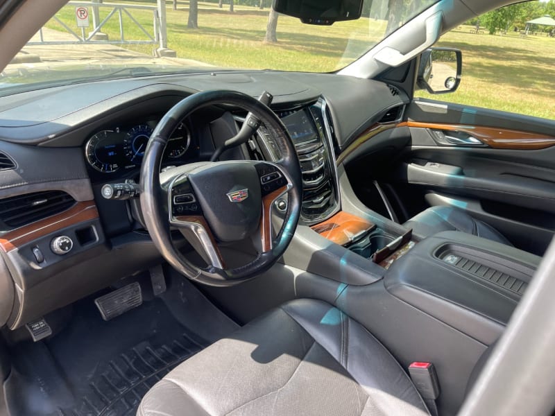 Cadillac Escalade ESV 2019 price $29,500