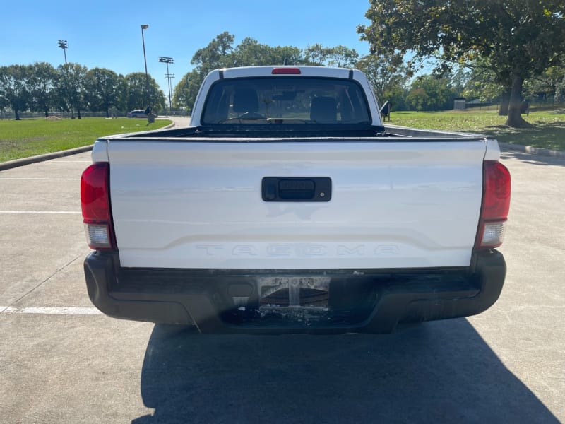 Toyota Tacoma 2018 price $12,500