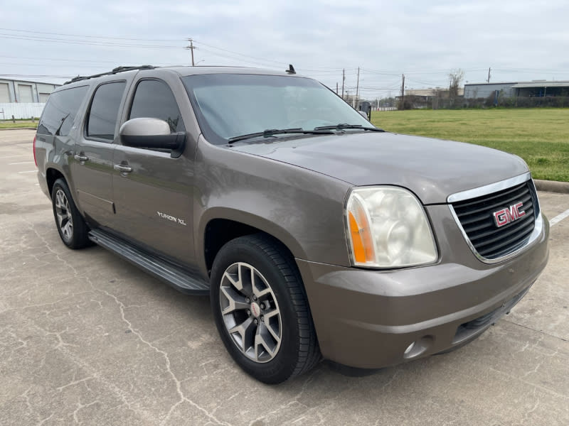 GMC Yukon XL 2012 price $6,900