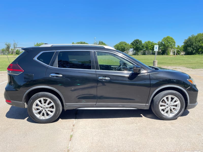 Nissan Rogue 2019 price $12,500