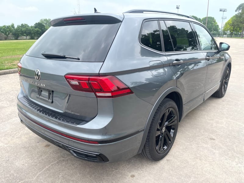 Volkswagen Tiguan 2023 price $28,500