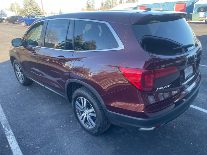 Honda Pilot 2018 price $23,990