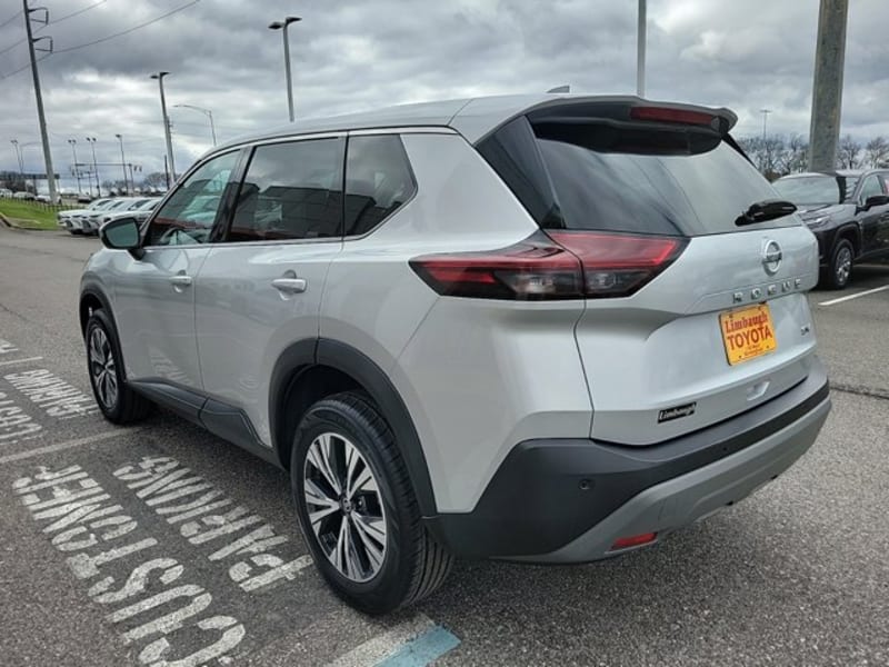 Nissan Rogue 2021 price $22,919