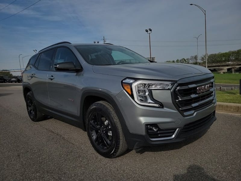 GMC Terrain 2023 price $30,735