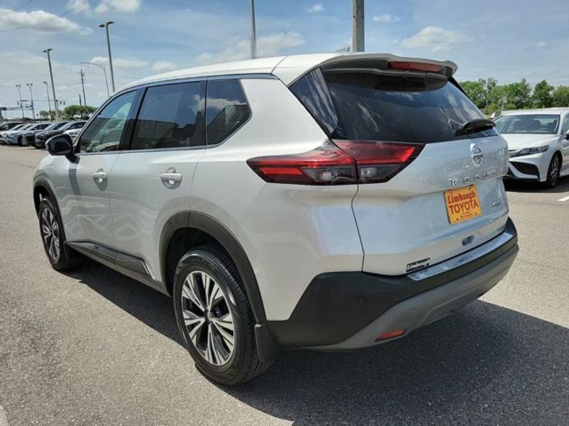 Nissan Rogue 2021 price $25,917