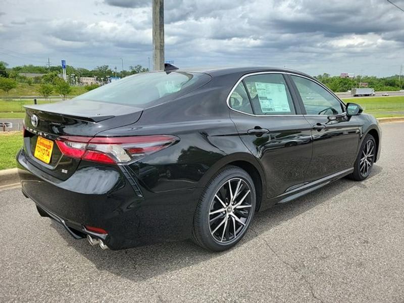 Toyota Camry 2024 price $30,421