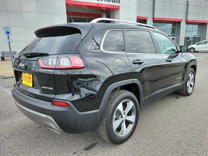 Jeep Cherokee 2021 price $25,919