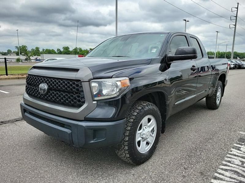 Toyota Tundra 2018 price $15,421