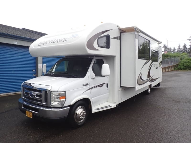 Jayco Greyhawk 32 Ft. Class C Motorhome 1 Slide Low Mile 2011 price $44,950