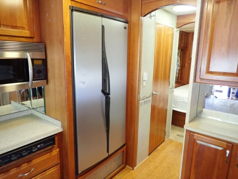 Newmar Northern Star 39 Ft. Class A Motor home 2 Slides D 2005 price $44,950