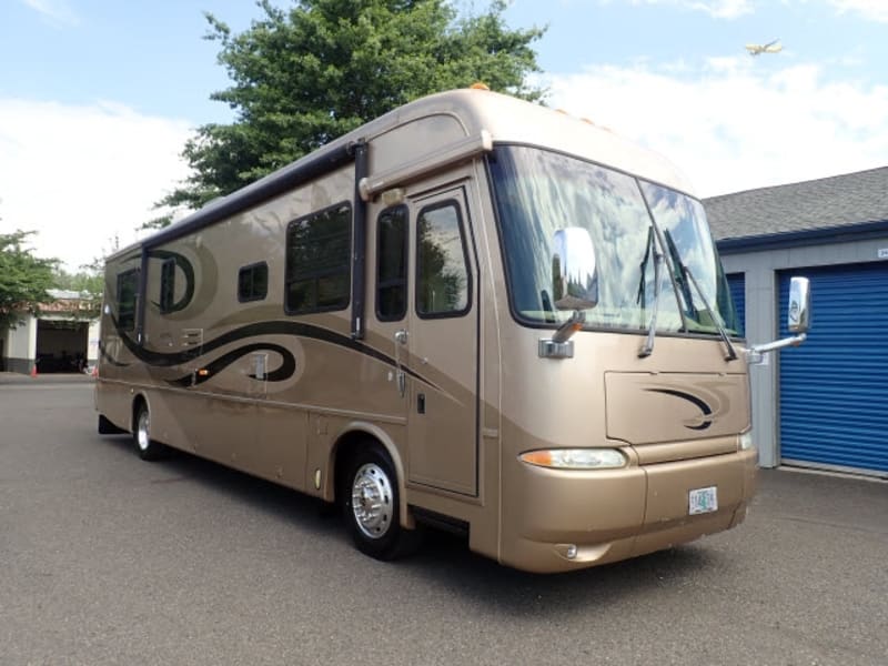 Newmar Northern Star 39 Ft. Class A Motor home 2 Slides D 2005 price $44,950