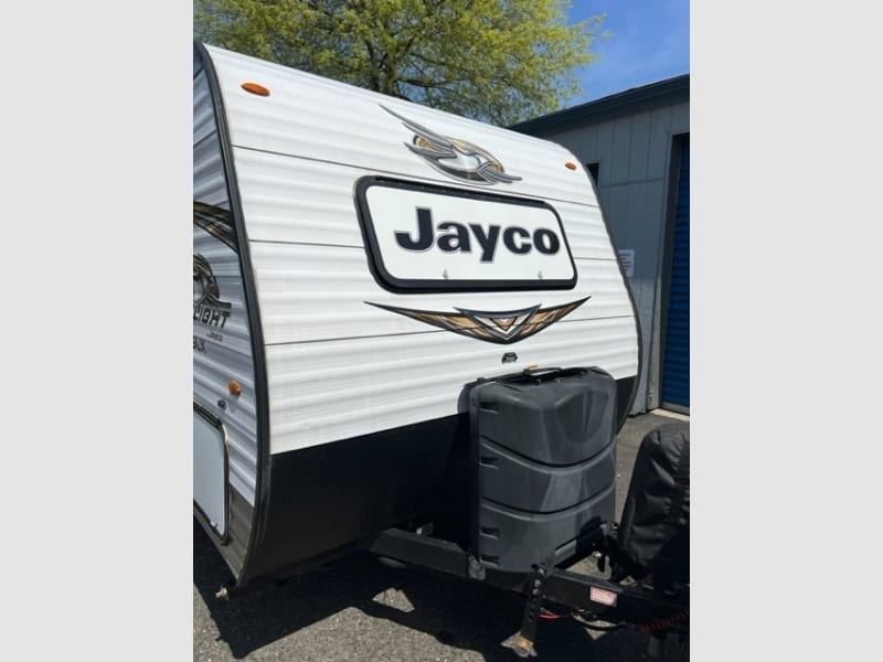 Jayco jay flight 22ft travel trailer slx model 195rb lik 2019 price $12,950