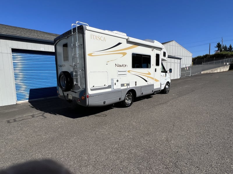 Itasca navion 24ft class c motor home 1 slide diesel engi 2007 price $44,950