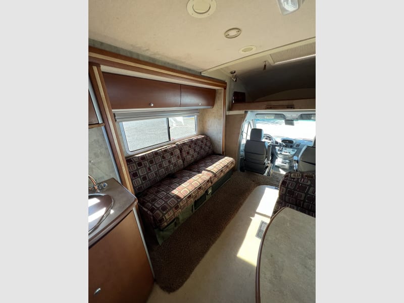 Itasca navion 24ft class c motor home 1 slide diesel engi 2007 price $44,950