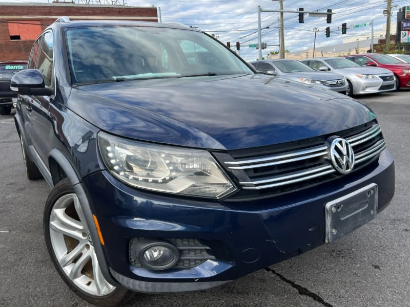 Volkswagen Tiguan 2012 price $8,490