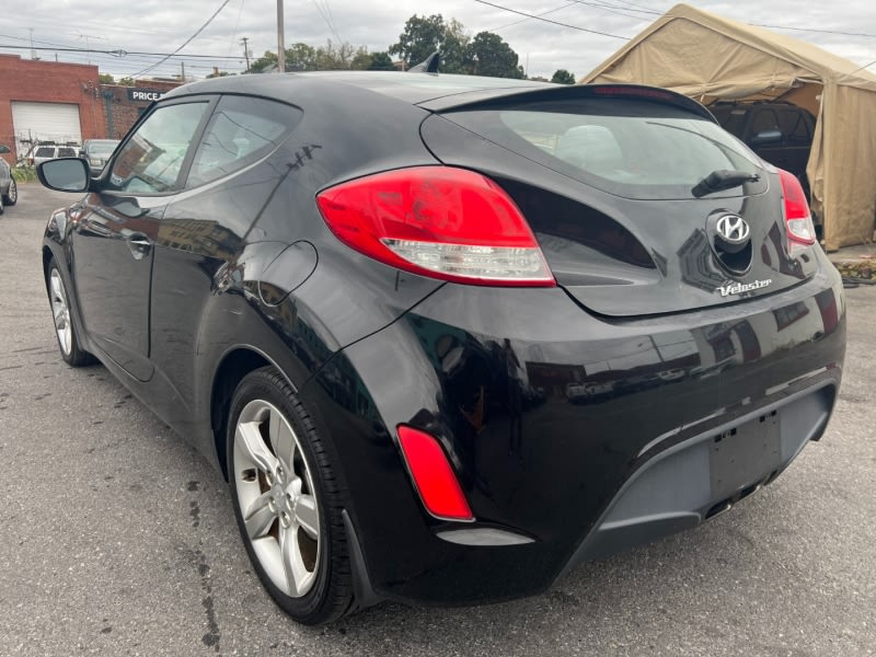 Hyundai Veloster 2013 price $6,490