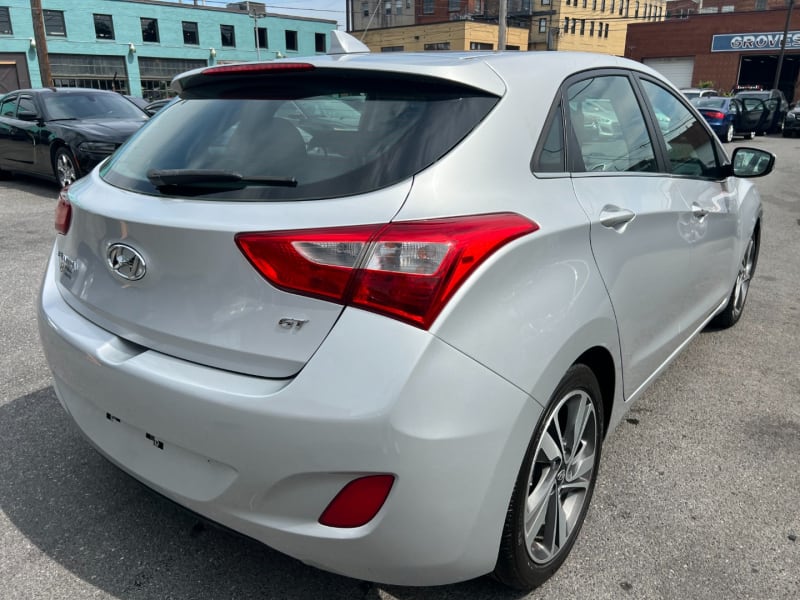 Hyundai Elantra GT 2016 price $9,490