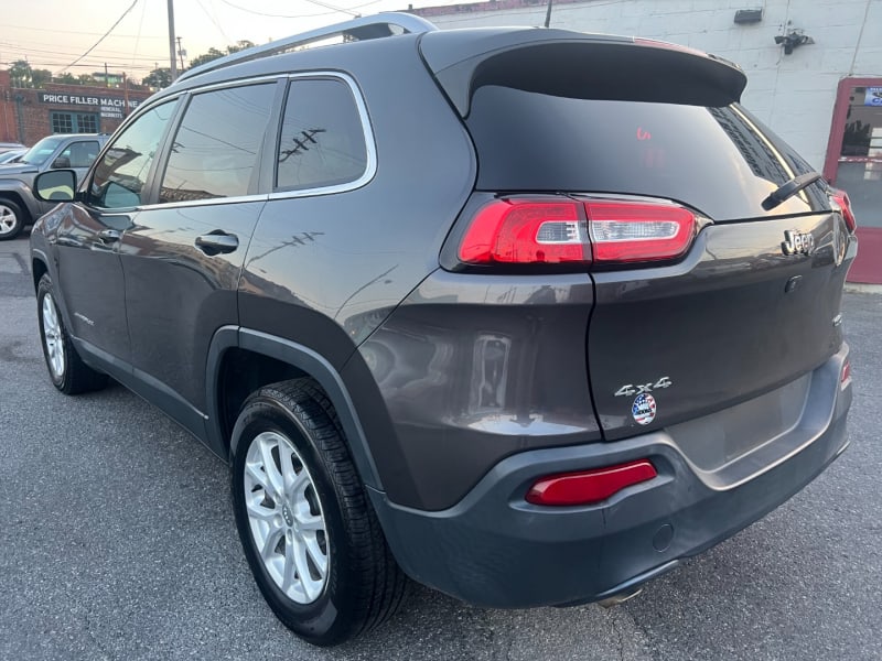 Jeep Cherokee 2016 price $9,490