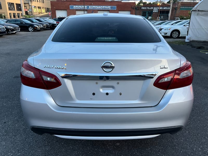 Nissan Altima 2018 price $8,990