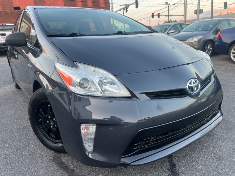 Toyota Prius 2012 price $6,990