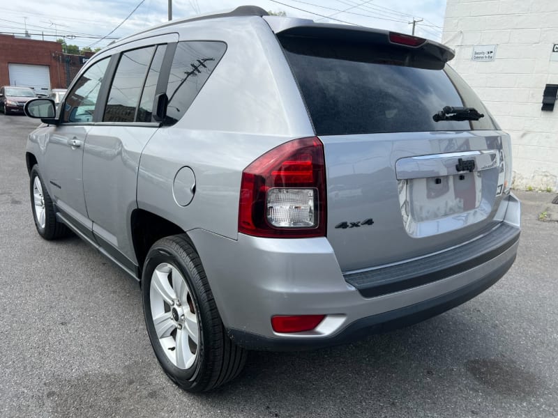 Jeep Compass 2016 price $8,490