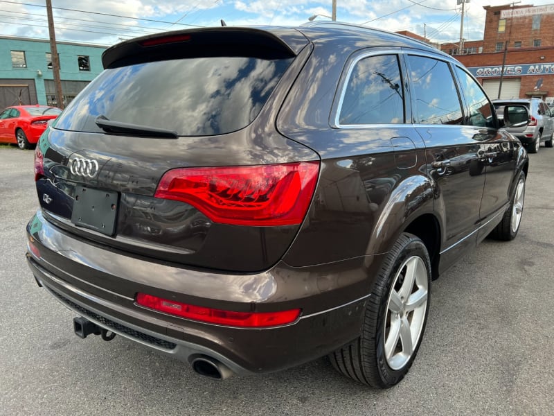 Audi Q7 2013 price $8,990