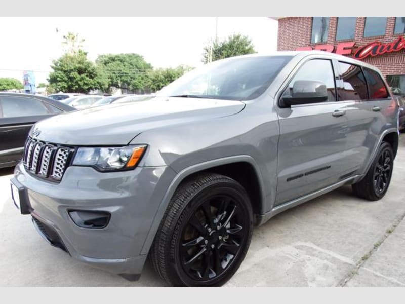 Jeep Grand Cherokee 2022 price $31,995