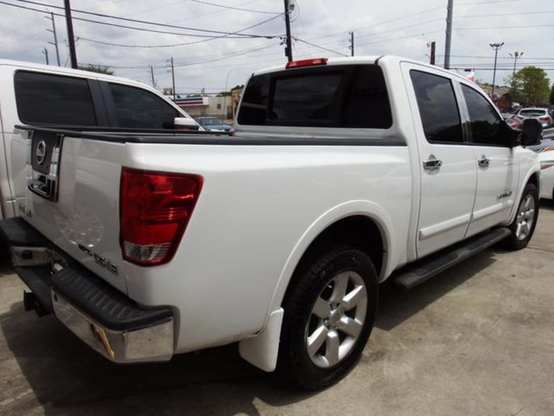 Nissan Titan Crew Cab 2010 price $16,995