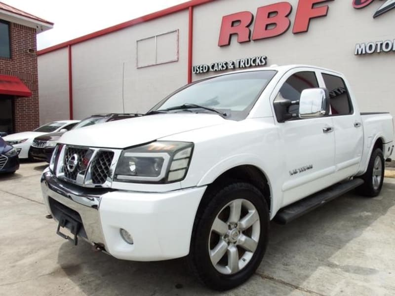 Nissan Titan Crew Cab 2010 price $16,995