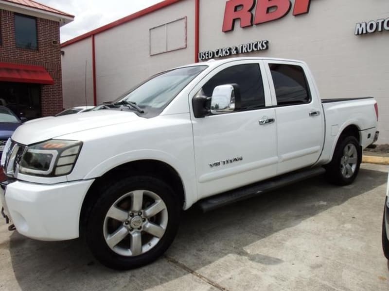 Nissan Titan Crew Cab 2010 price $16,995