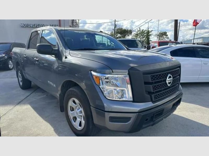 Nissan Titan Crew Cab 2021 price $27,995