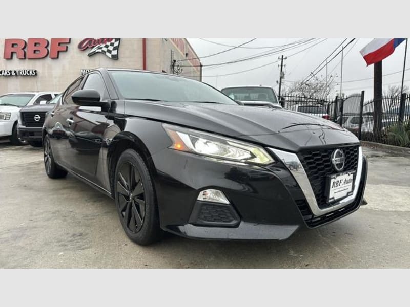 Nissan Altima 2021 price $17,995