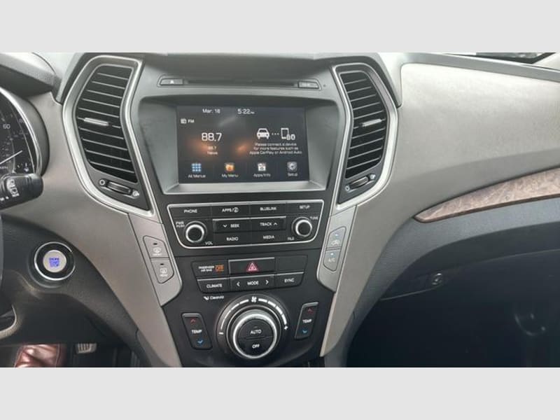 Hyundai Santa Fe Sport 2018 price $17,995