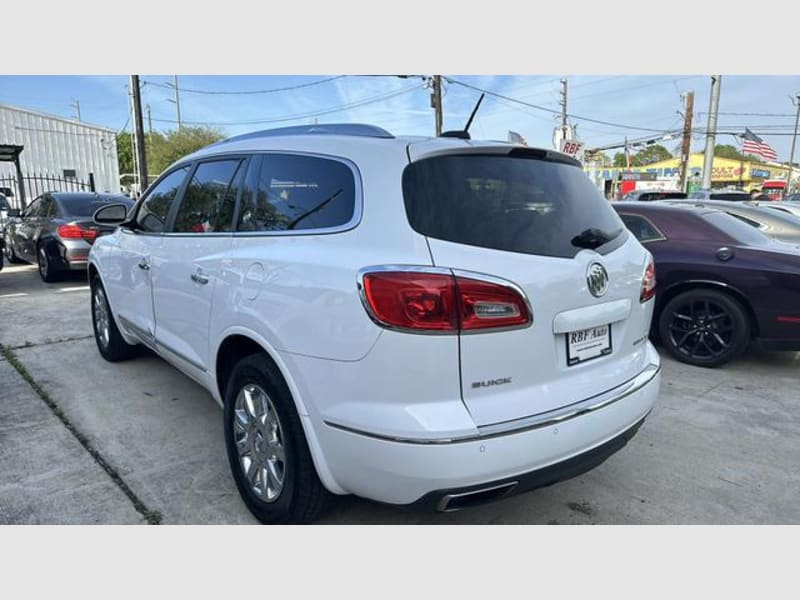 Buick Enclave 2017 price $18,995