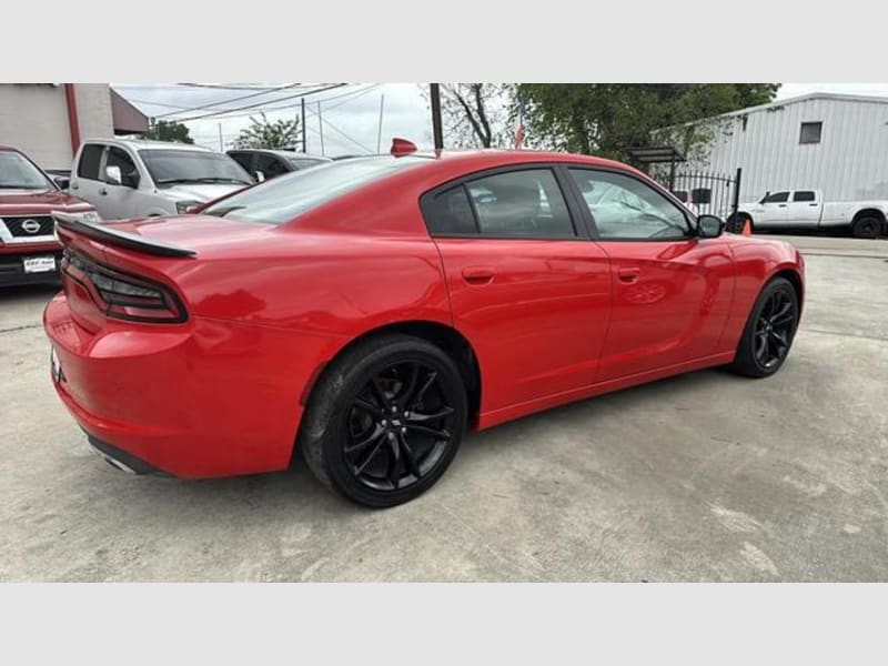 Dodge Charger 2018 price $18,995